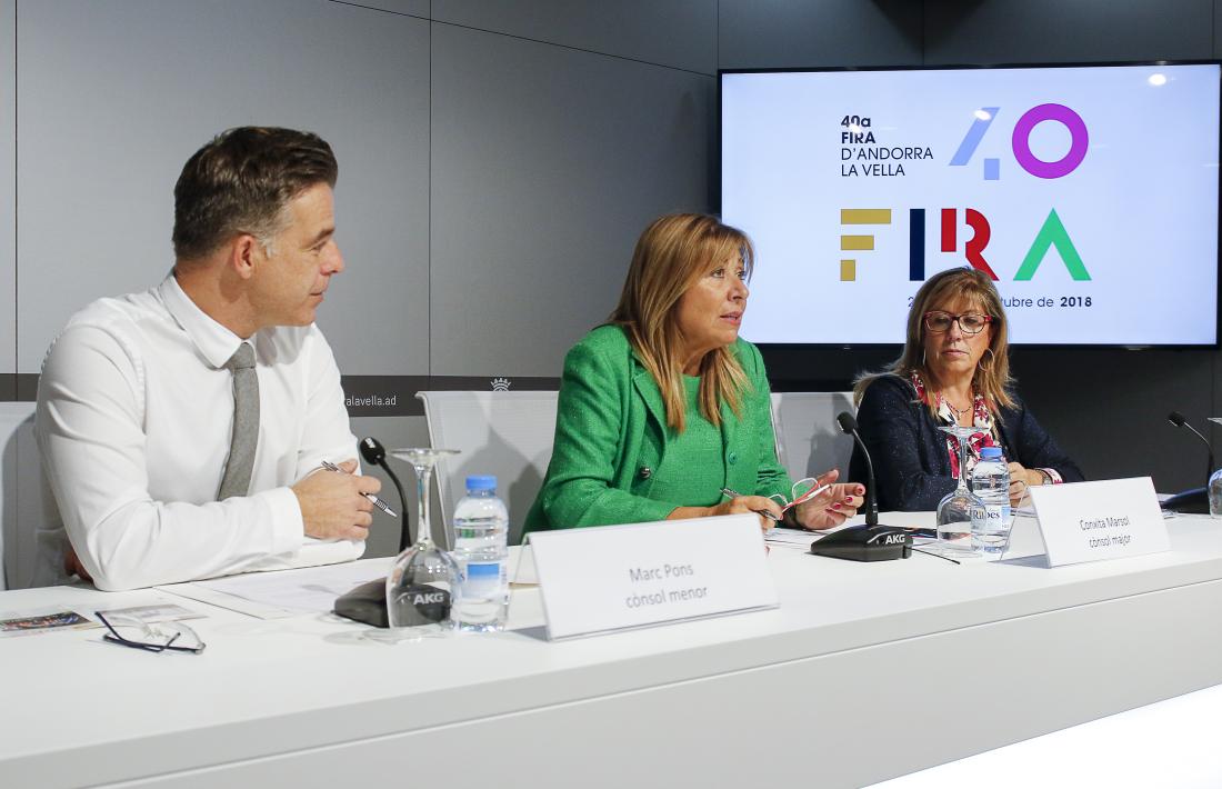 Un espectacle interactiu repassarà els 40 anys d’evolució de la FiraMarc Pons, Conxita Marsol i Mònica Codina van presentar ahir la 40a Fira d’Andorra la Vella al Centre de Congressos.