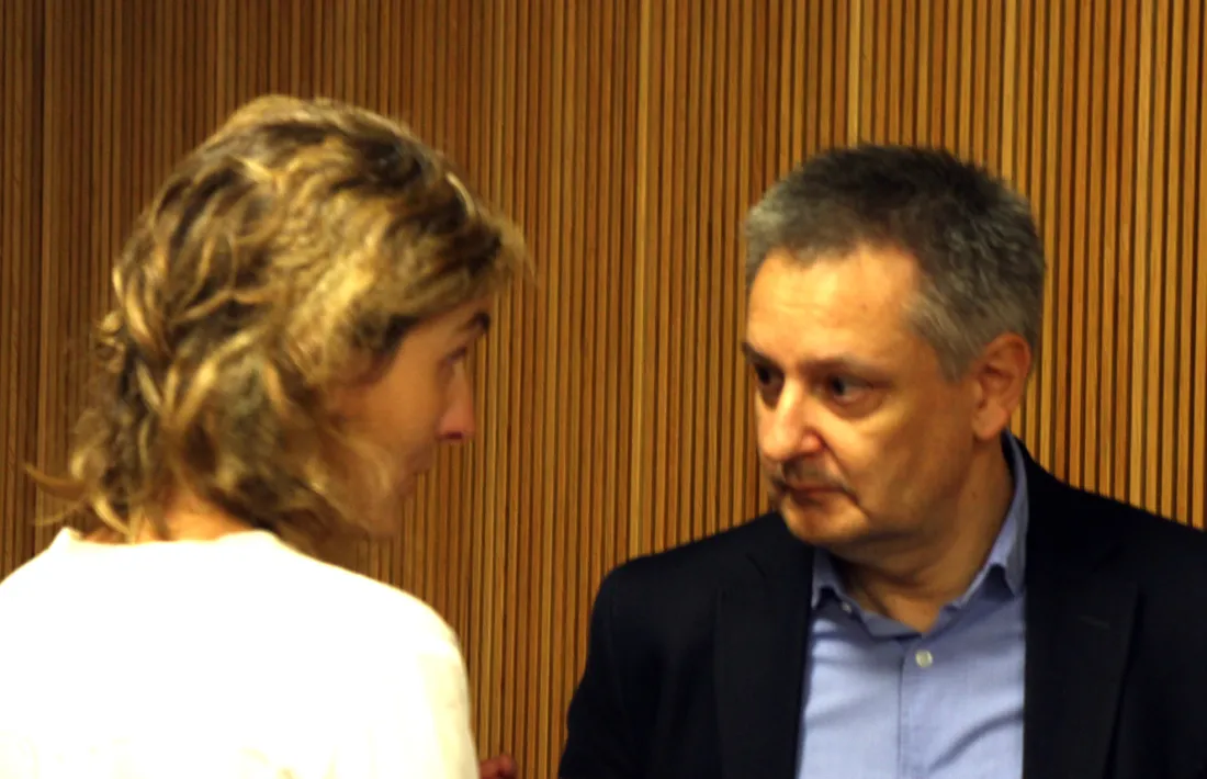 ANA/ El ministre d'Economia, Competitivitat i Innovació, Gilbert Saboya parla amb la coordinadora de la Societat de Drets d'Autors i Drets Veïns (Sdadv), Anna Ubach