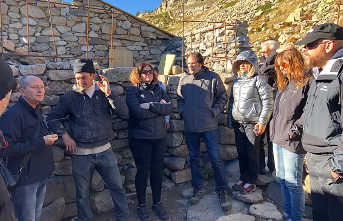 Els membres del Consell Assessor del Patrimoni durant una de les seves visites d'aquest dilluns.