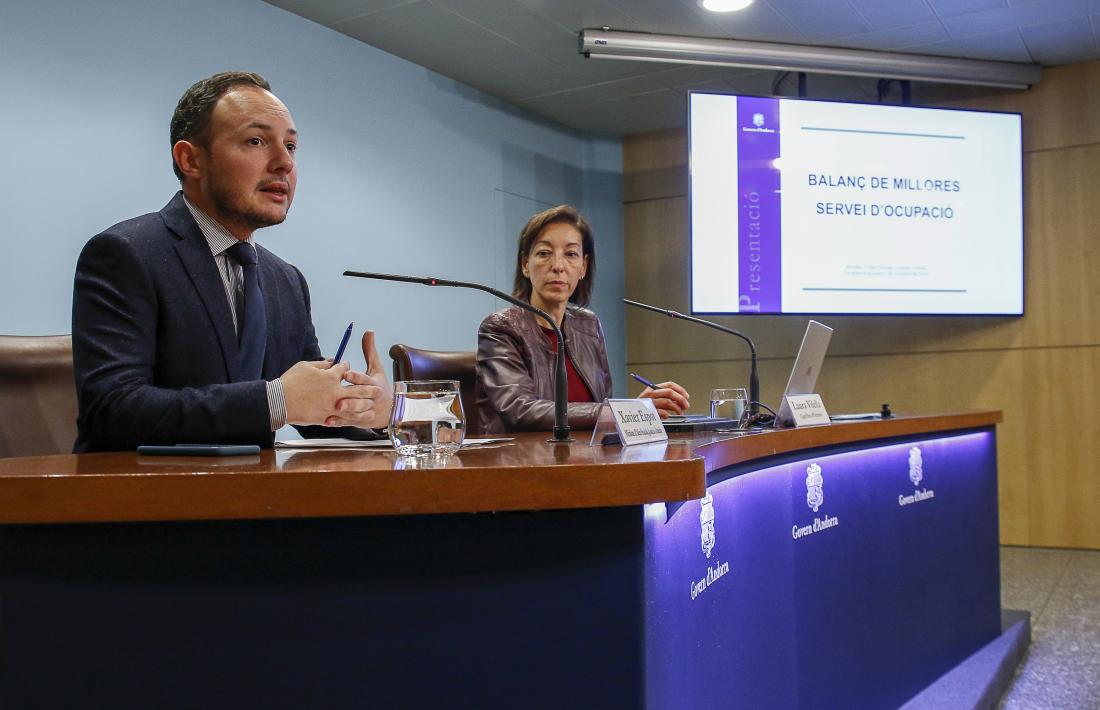 Espot i Vilella en la presentació de les millores del Servei d’Ocupació, ahir. 