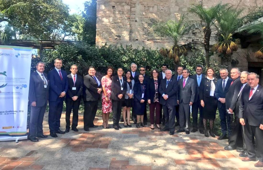 Saboya amb els seus homòlegs iberoamericans a la Antigua Guatemala.