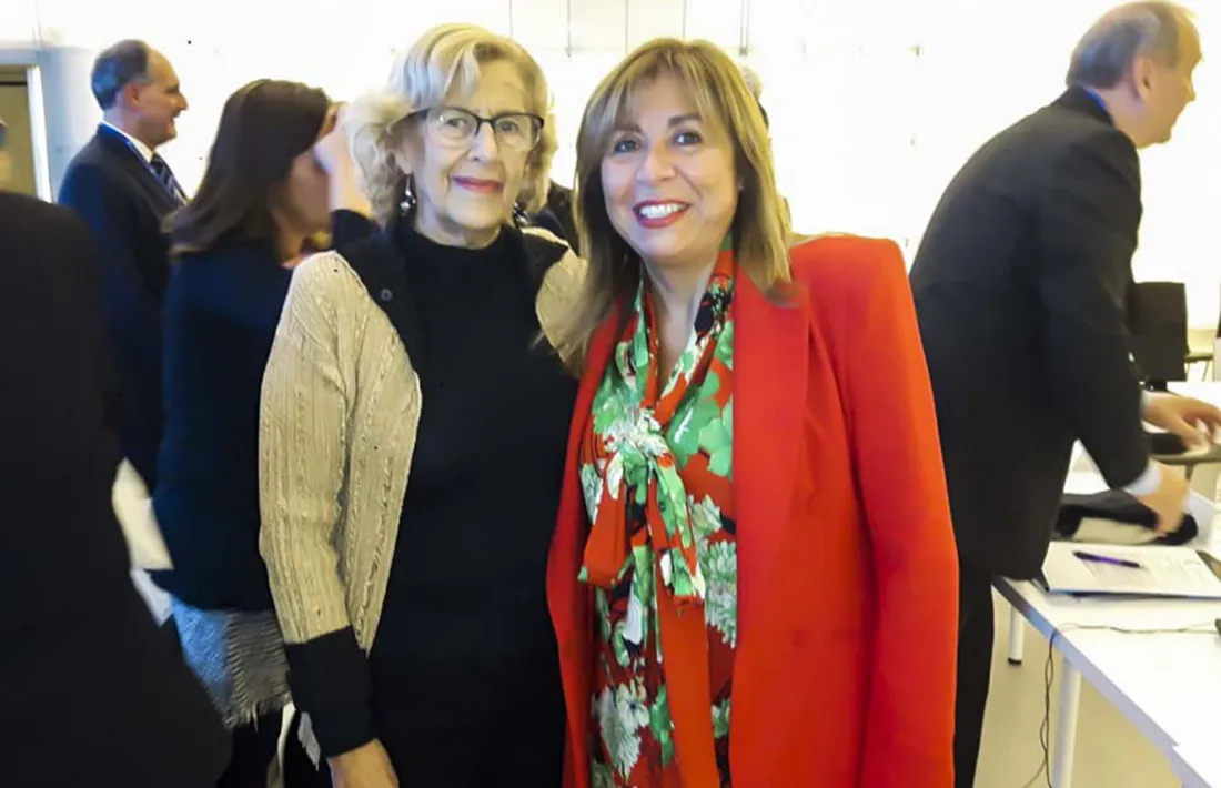 Conxita Marsol amb l'alcaldesa de Madris, Manuela de Madre.
