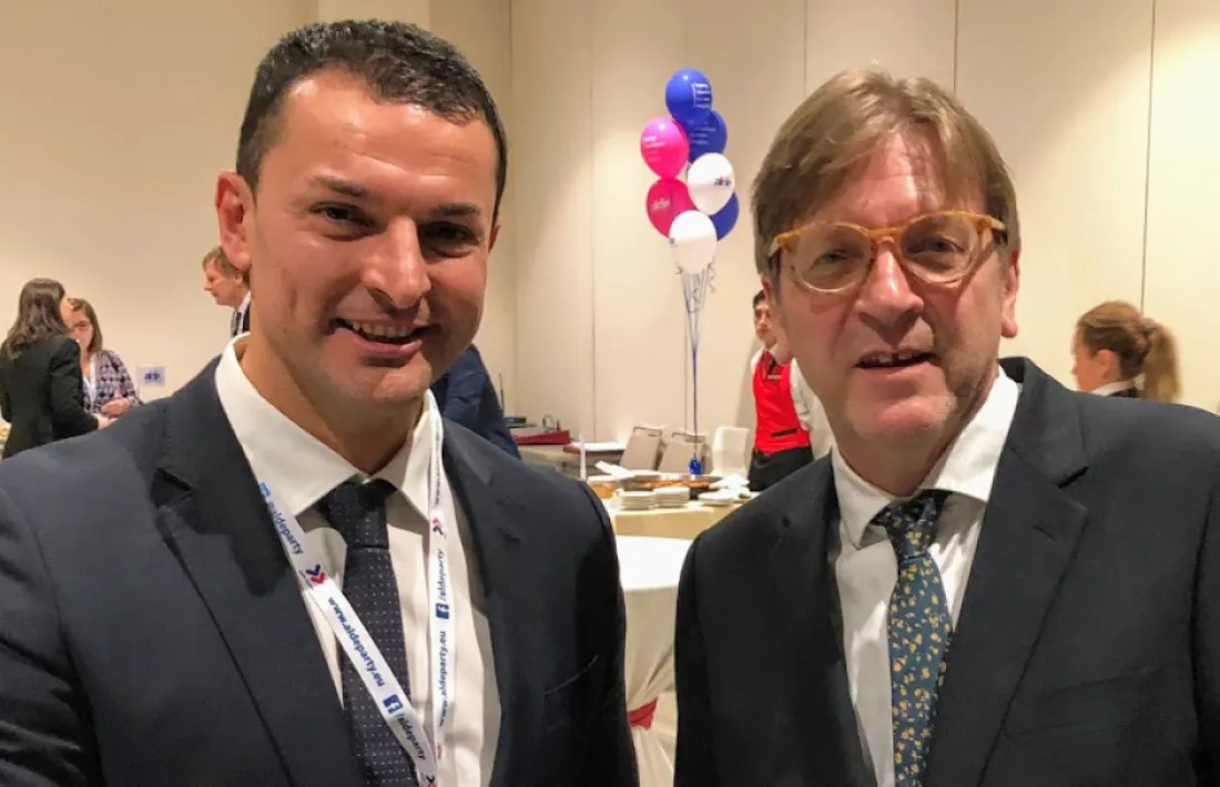 Jordi Gallardo amb el president del grup parlamentari de l'ALDE.