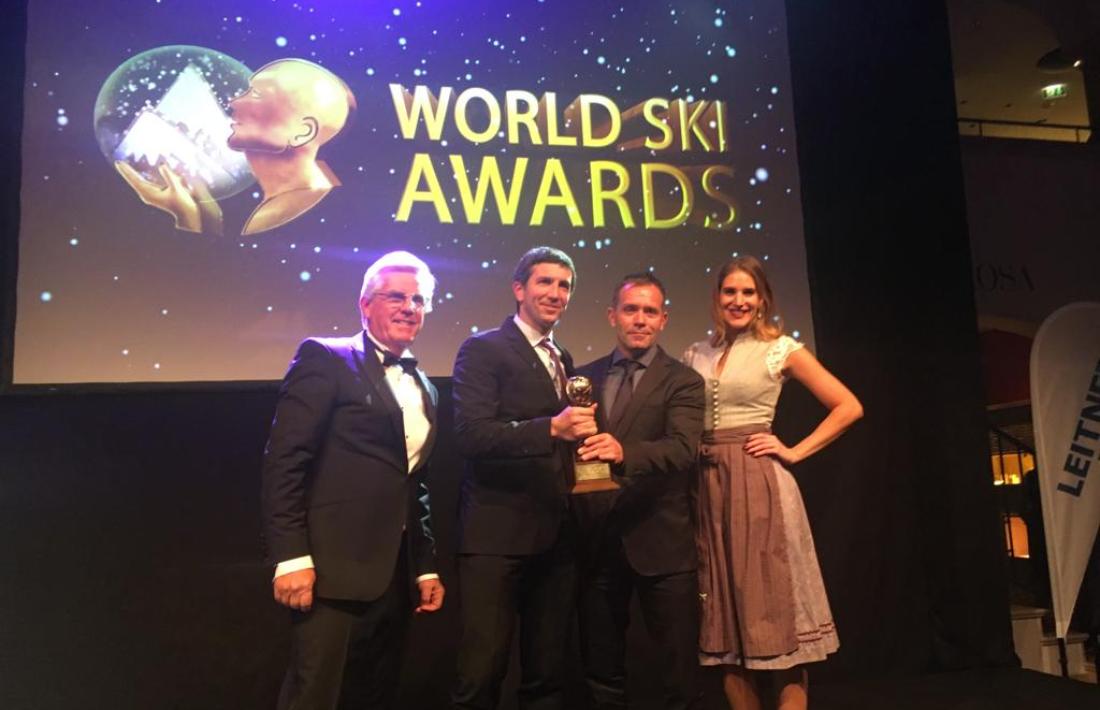Els codirectors de Vallnord, Josep Marticella i Xabier Ajona, recullen el premi 2018