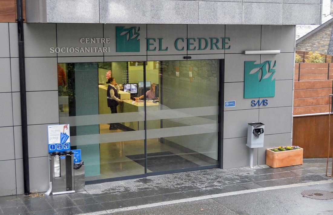 Una cinquantena de voluntaris de Càritas visiten gent gran i tutelada Catorze voluntaris van ser rebuts per la direcció i dos treballadors socials de la residència El Cedre el 10 d’octubre passat.