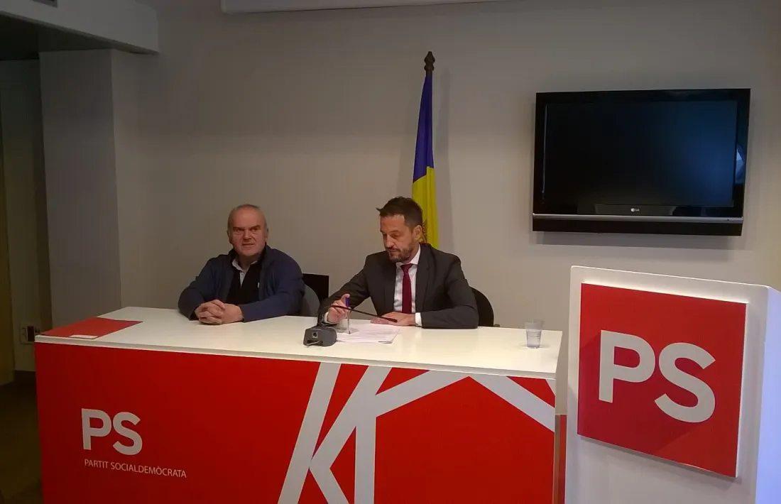 Simó Duró i Pere López en la compareixença conjunta d’ahir a la seu del Partit Socialdemòcrata.