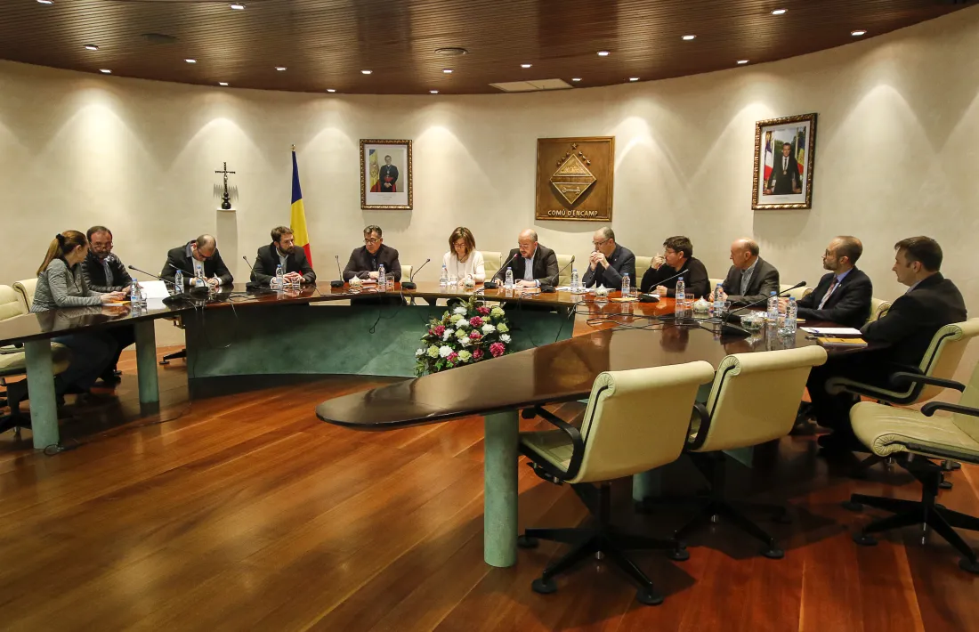 Una reunió anterior del consell del comú.