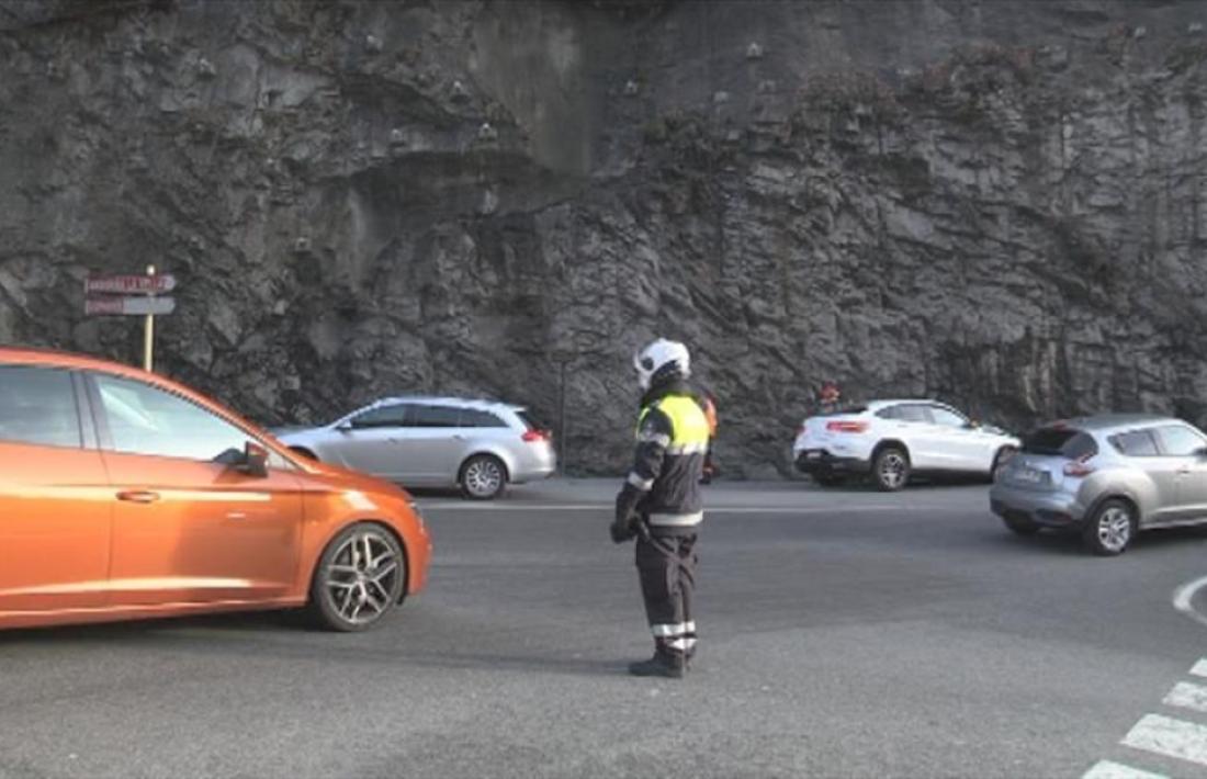L'accident va tenir lloc a la rotonda situada a l'entrada d'Escaldes-Engordany.