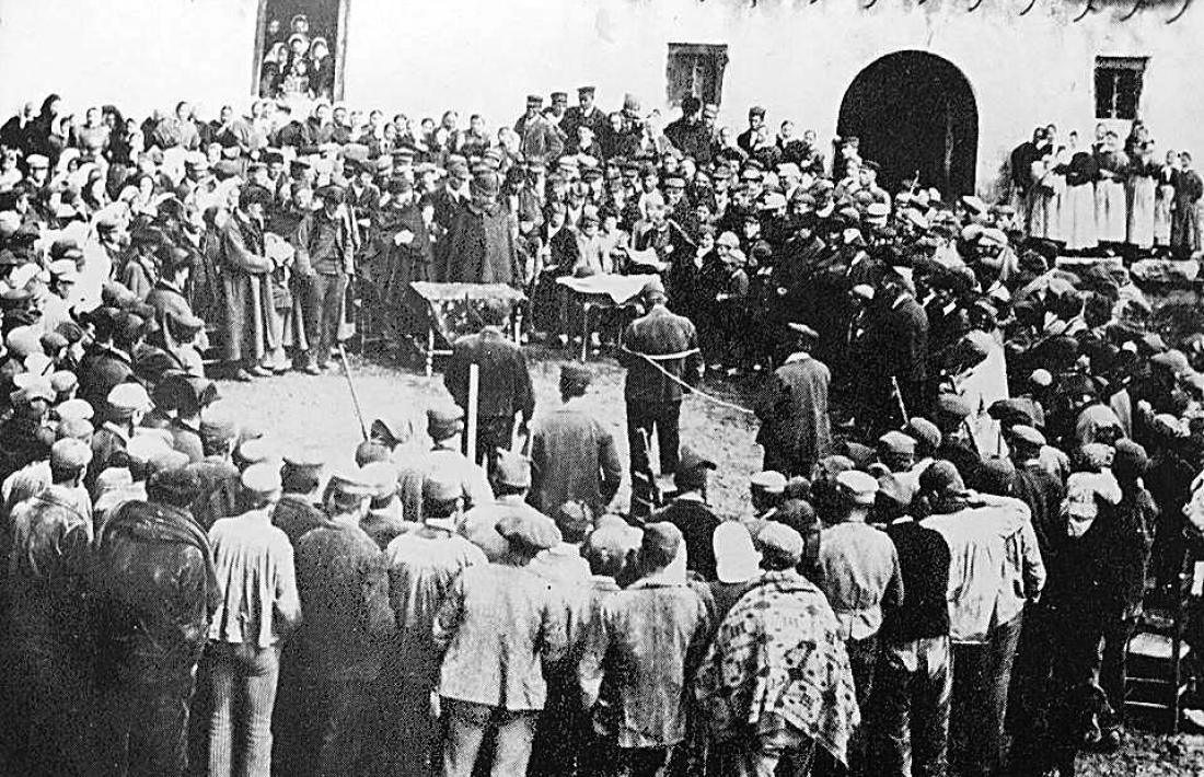 Lectura pública de la sentència, el 28 de març del 1896 a l'actual plaça Benlloch; Baco hi va ser condemnat a mort, però el tribunal de Crorts li va commutar la pena per la de treballs forçats a perpetuïtat.