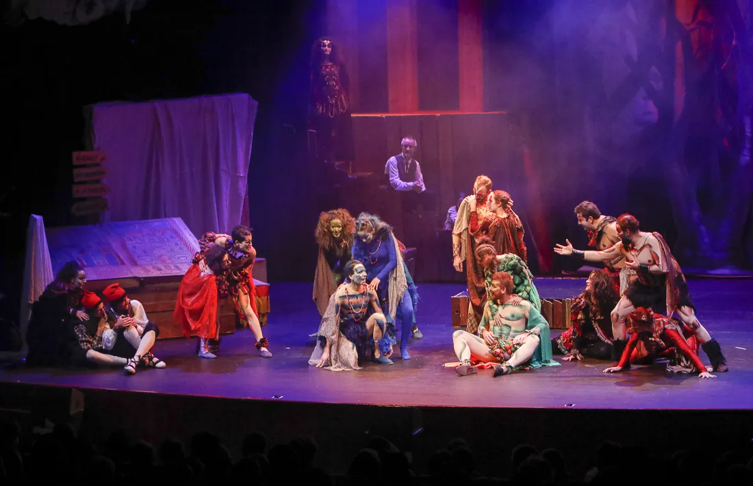 ‘Els Pastorets’ del 25è aniversari emocionen i omplen el Claror lauredià