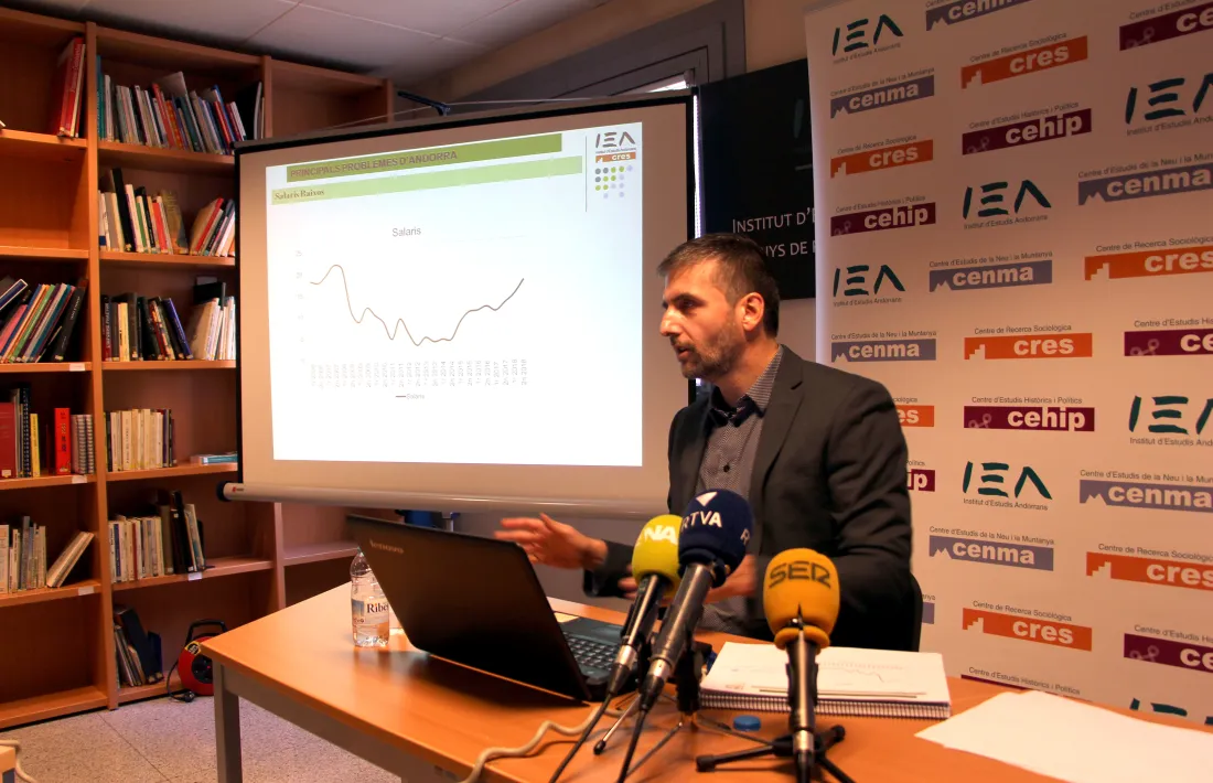 El director del CRES, Joan Micó, presenta els resultats del segon Observatori del 2018.