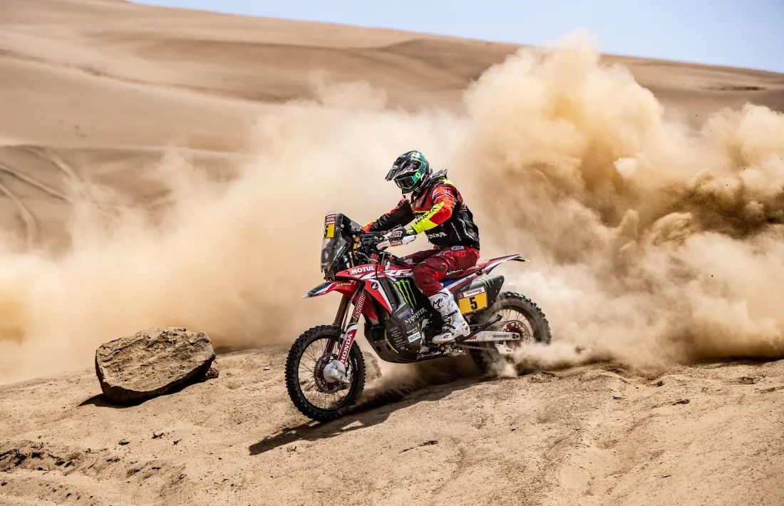  El resident Joan Barreda venç a l’estrena del Dakar