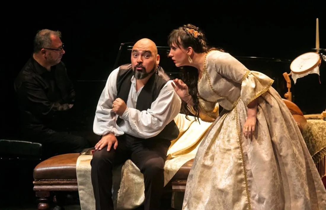 Jonaina Salvador, que es desdobla com a cantant i com a directora de la Temporada, va ser la Rosina d’'Il barbiere di Siviglia'.