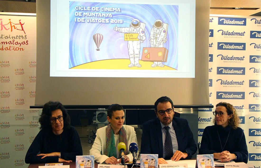 La directora de la Fundació Muntanyes per l'Himàlaia, Ester Segura; la consellera de Cultura de la Massana, Jael Pozo; el conseller d'Esports d'Ordino, Jordi Serracanta, i la directora de màrqueting de Viladomat, Marta Palau, durant la roda de premsa de presentació.