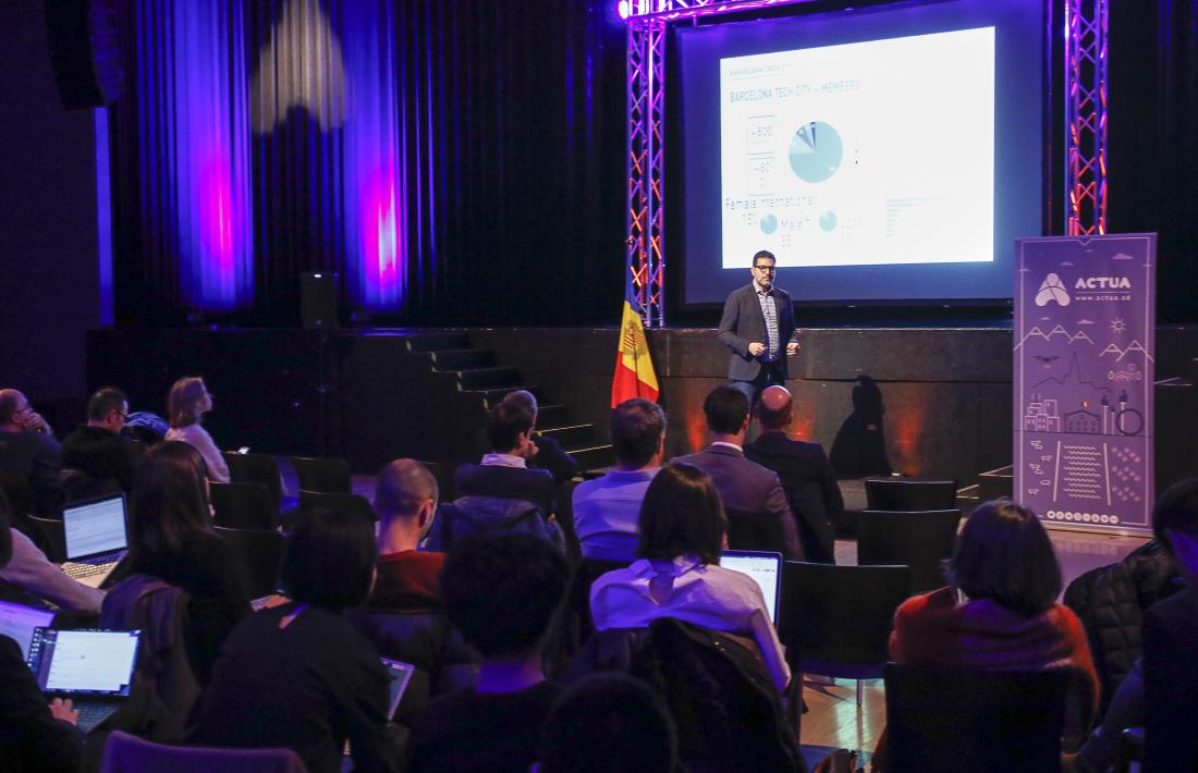 Experts de diferents parts del món van intervenir durant la jornada del primer Open Innovation Challenge for a Smart and Sustainable Andorra.