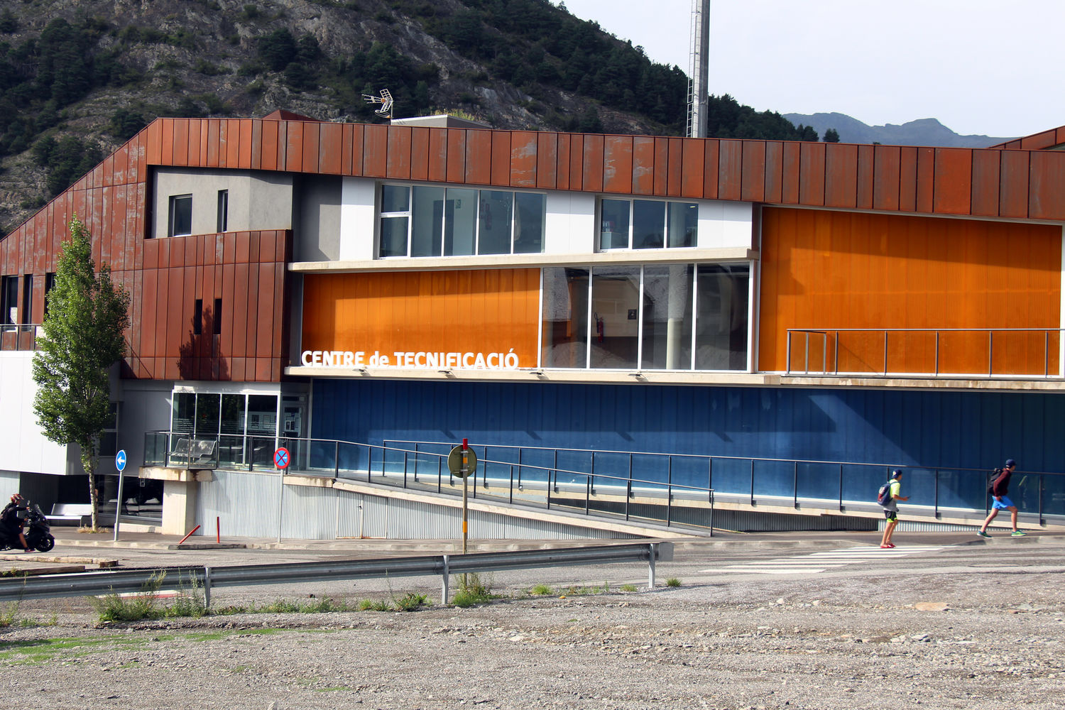 p._10_1_centre-tecnificacio-esportiva_ordino_-_agencies