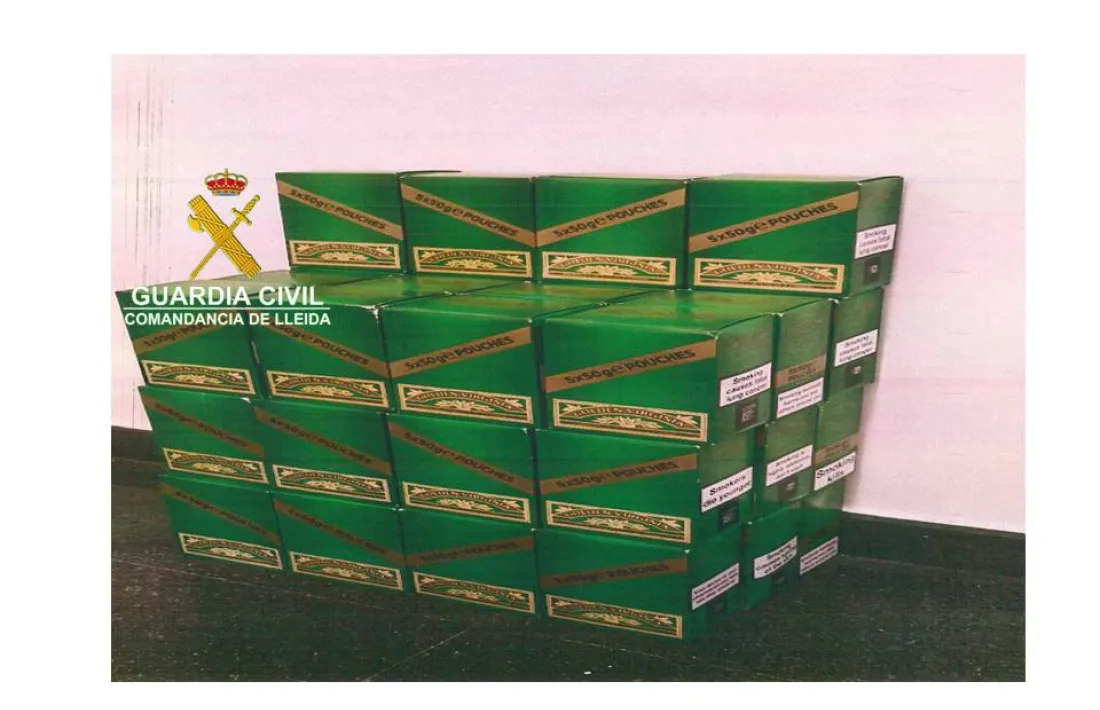 La guàrdia civil va comissar 10.000 grams de picadura de tabac.