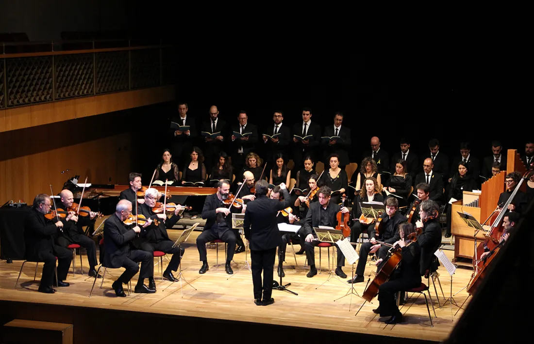 Un moment del concert amb l'ONCA i el Cor de Cambra del Palau de la Música.