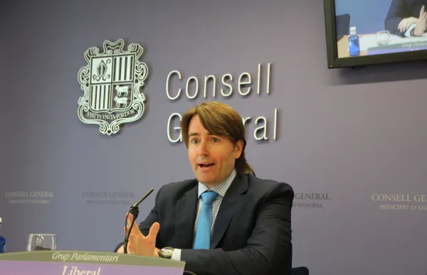 145852_conseller-liberal-carles-naudi-durant_1817828369_51967976_1500x1000