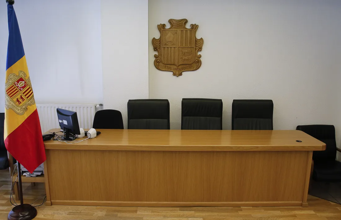 El judici, que estava previst que durés matí i tarda d’ahi, va acabar a dos quarts de tres de la tarda.