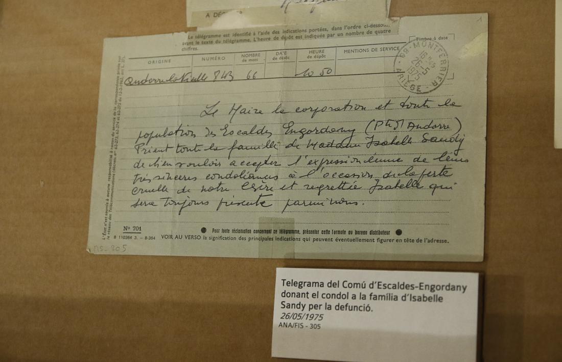 Telegrama del comú d'Escaldes a la família amb motiu del traspàs de l'escriptora; l'any abans li havia dedicat un carrer a la parròquia.