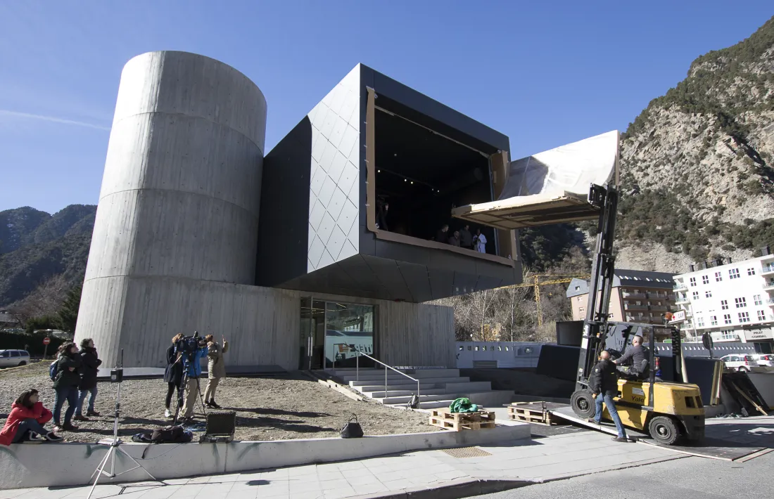 El pantrocràtor, a punt.