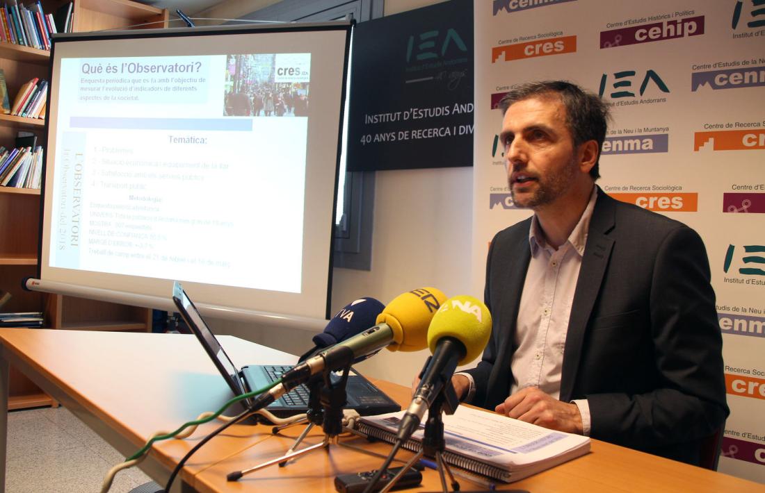 El director del CRES, Joan Micó, durant una roda de premsa.