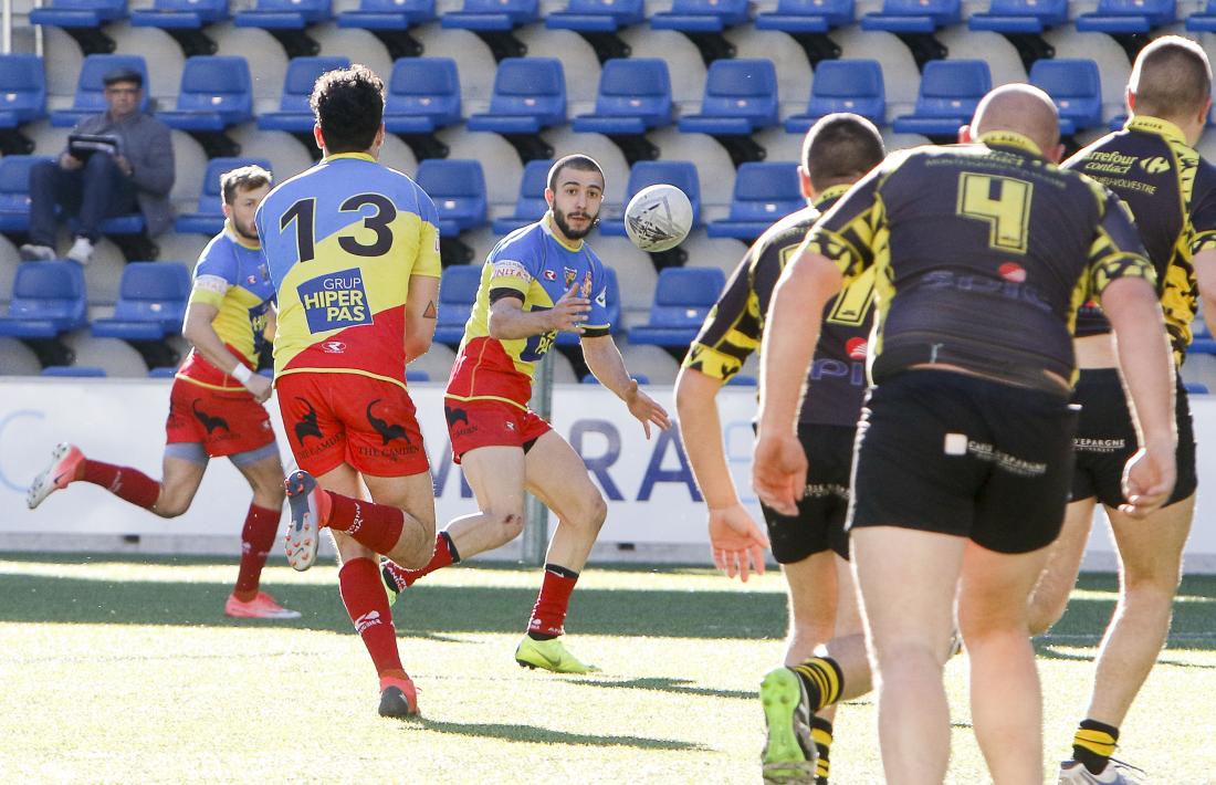 Un moment del matx d’ahir entre el VPC i L’Arize a l’Estadi Nacional.