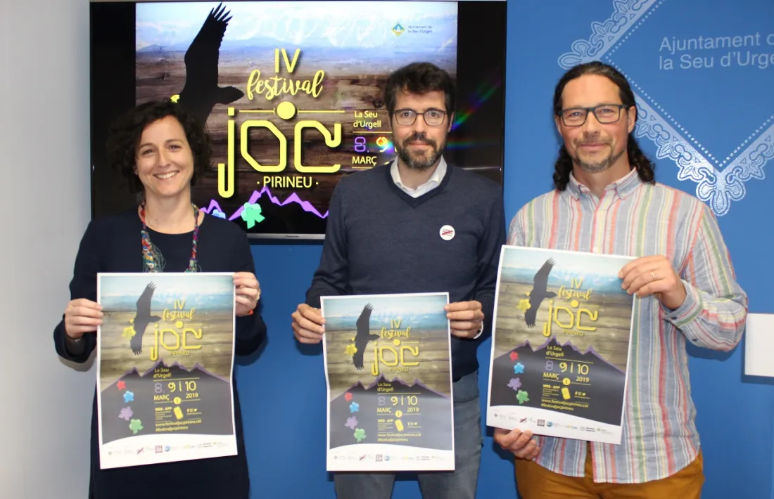 L’alcalde de la Seu d’Urgell, Albert Batalla, va presentar la quarta edició del Festival del Joc del Pirineu.