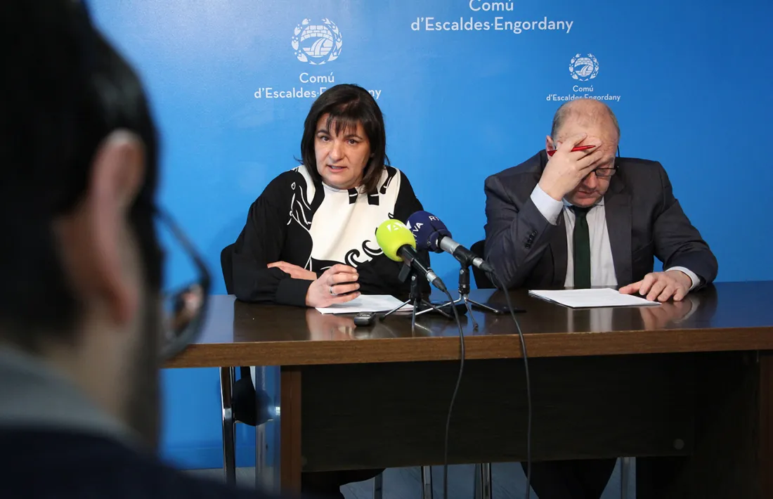 Marín i Mandicó en la roda de premsa que va tenir lloc en finalitzar la reunió de cònsols d’ahir.