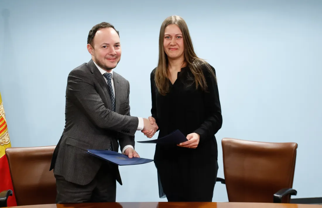 Xavier Espot i Marta Vidal van signar ahir el conveni.