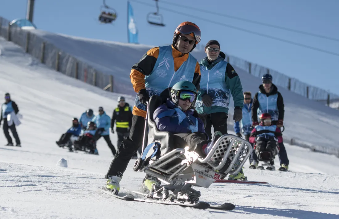 Els participants baixant per la pista.