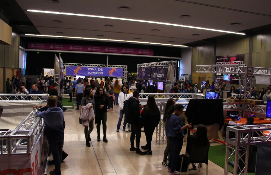 Les zones de simulació, de drons i de balls van tenir una major afluència. 