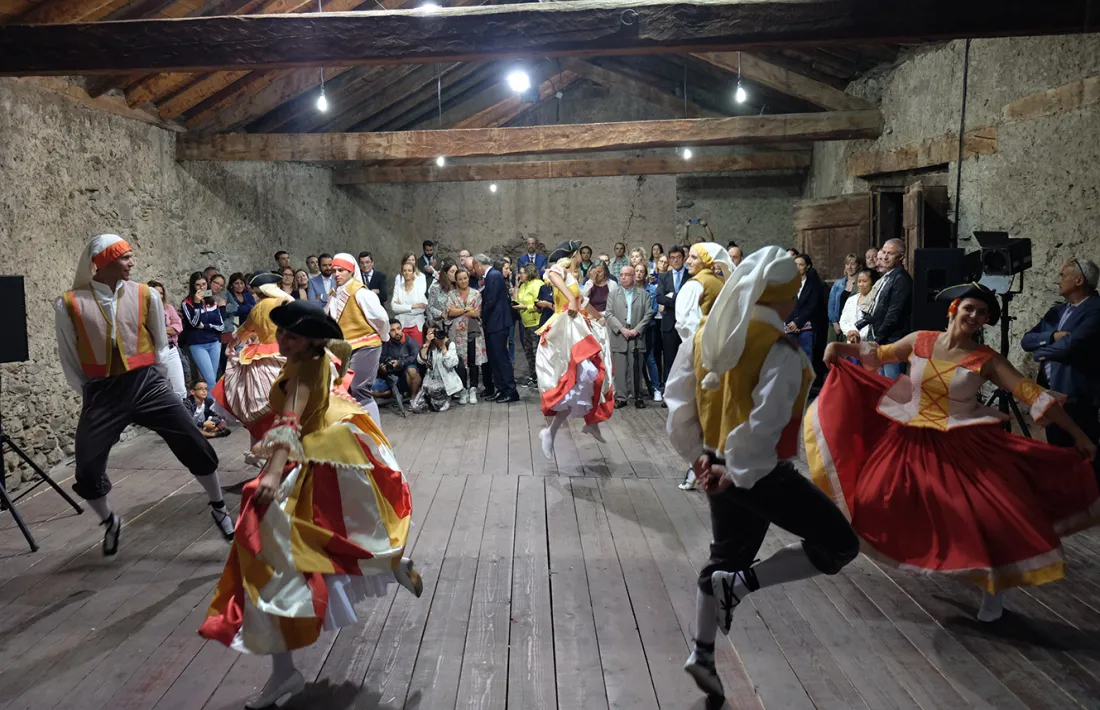 Inauguració del nou enllumenat de Casa Rossell.