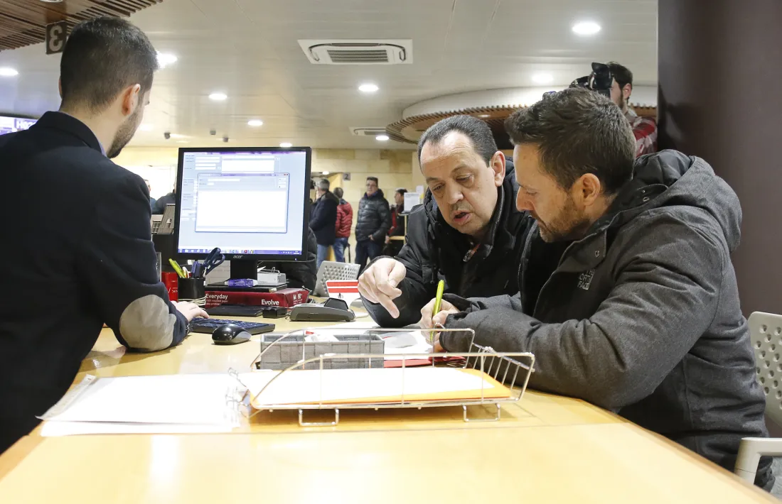 Els representants sindicals d’ABA i A-118 van presentar recurs contra la Mútua a Govern.