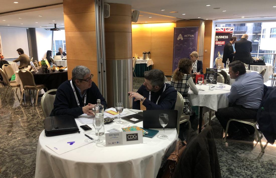 Una de les reunions entre professionals del sector del comerç.