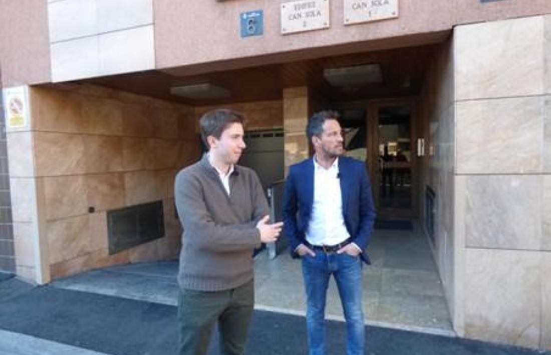 Roger Padreny i Pere López en la presentació ahir de les polítiques d’habitatge del PS.