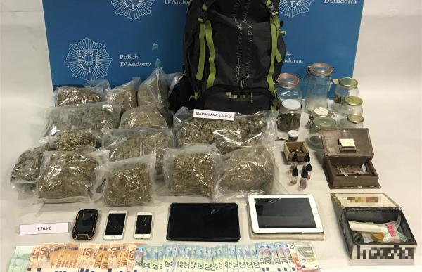 p._03_marihuana_-_policia_