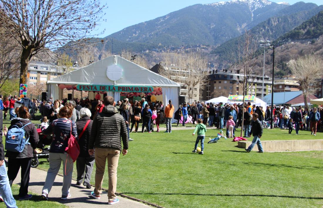 Un moment de la festa de la primavera, aquest dissabte al Parc Central.