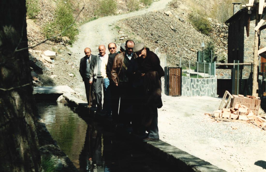 L'inici del rec, a la zona dels prats de la Grella.