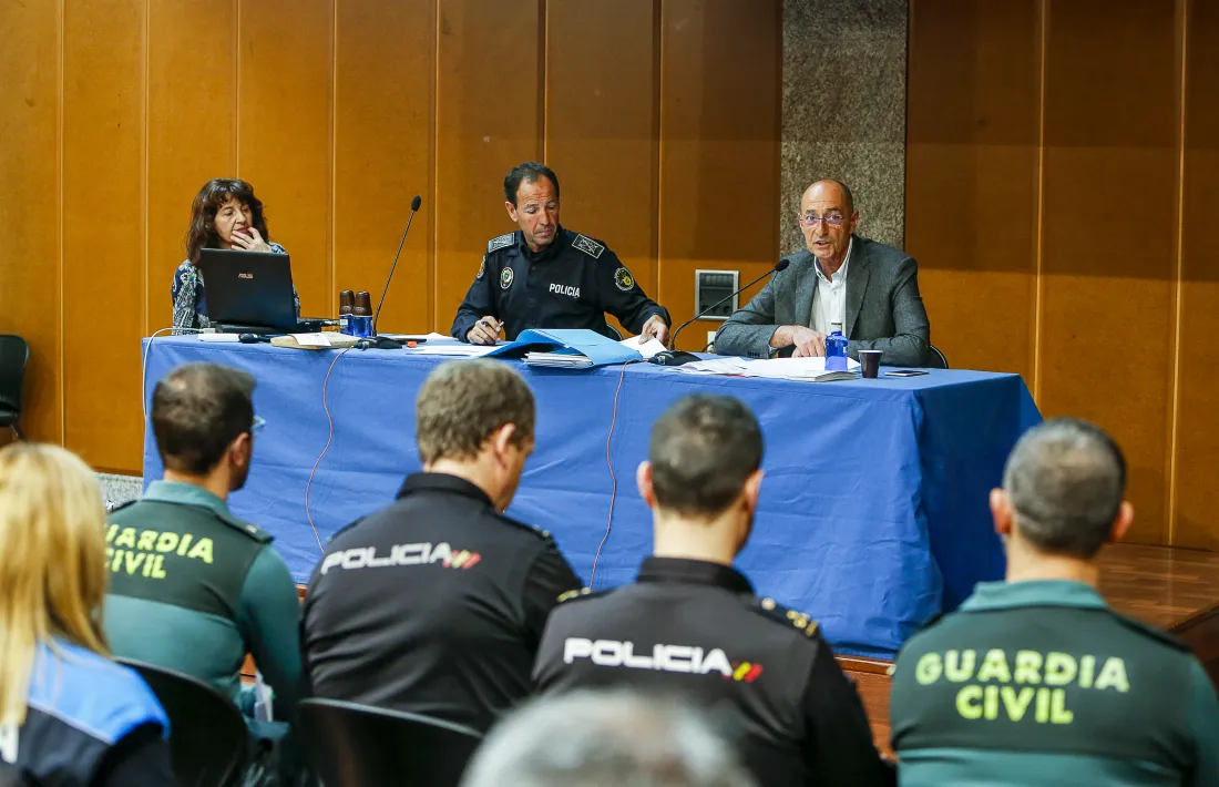 La reunió de la Taula Tècnica de Trànsit va tenir lloc a l’edifici de la policia ahir al matí.