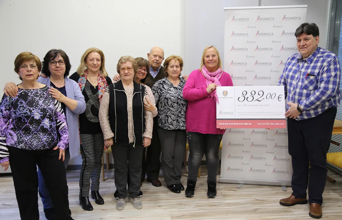 El lliurament del xec.