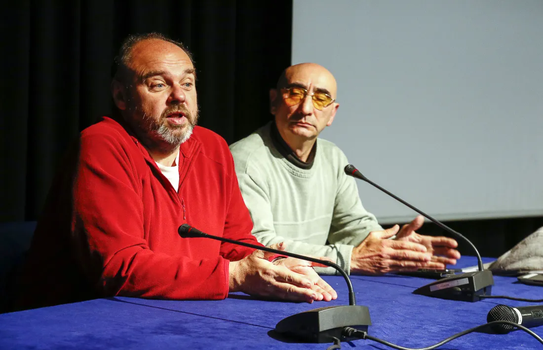 Gabriel Ubach i Manel Vázquez en la presentació i constitució de la branca sindical del taxi, ahir a la tarda a La Llacuna.