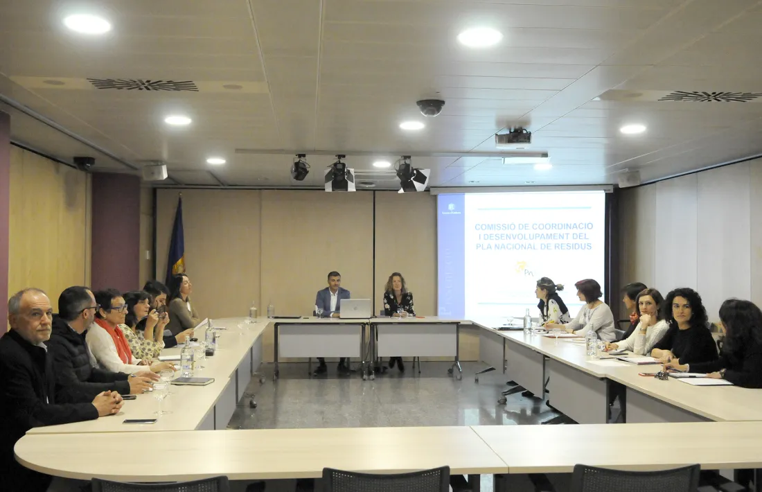Un moment de la reunió de la comissió de coordinació i desenvolupament del Pla Nacional de Residus que va tenir lloc ahir.