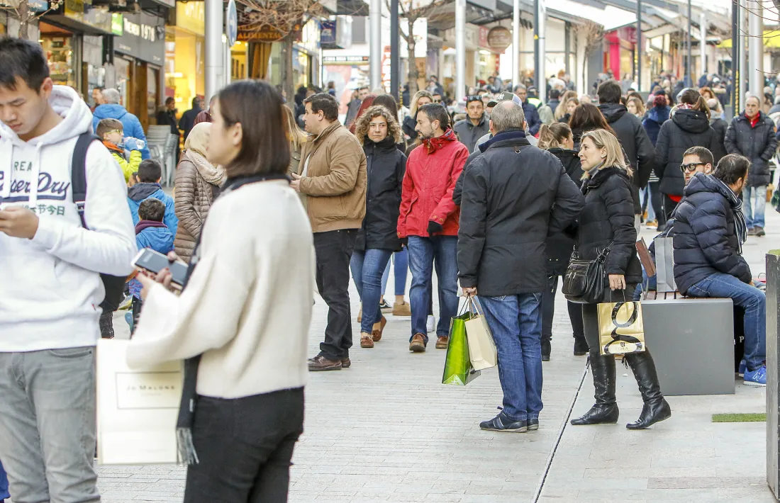 El març passat van venir al país 725.589 visitants.