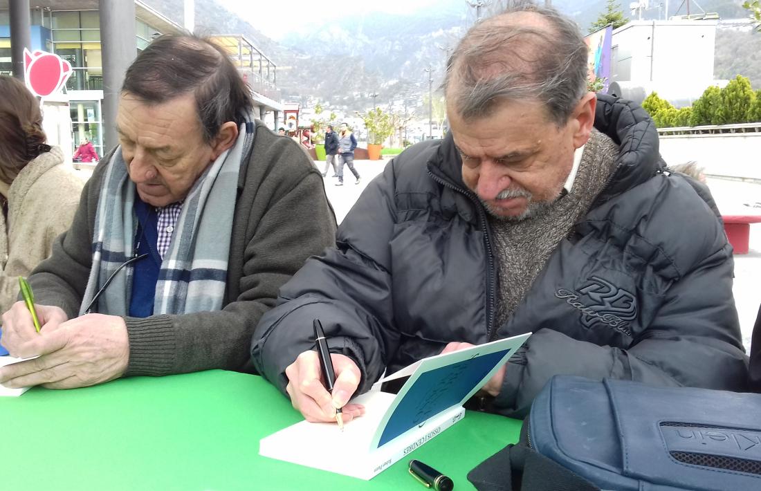 Morell (‘Borís I’) i Pastor (‘Ossos i cendres’) firmen exemplars, ahir a la capital.