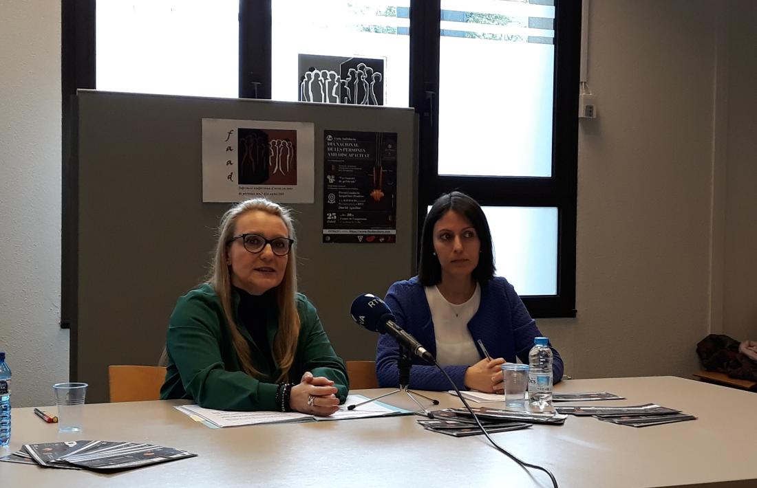 Anna Parramon i Raquel Guàrdia en la presentació de la gala, ahir.