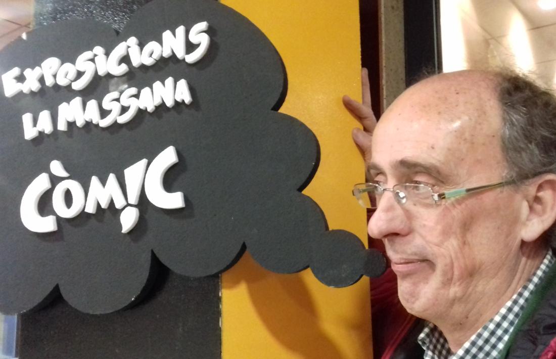 Pieras, a l'entrada de la sala de la Closeta on des d'aquest vespre i fins al diumenge tindrà lloc la 23a edició del saló del còmic.