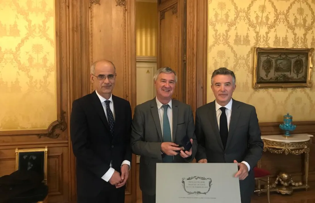 Martí i Mateu amb el representant del copríncep francès, Patrick Strzoda.