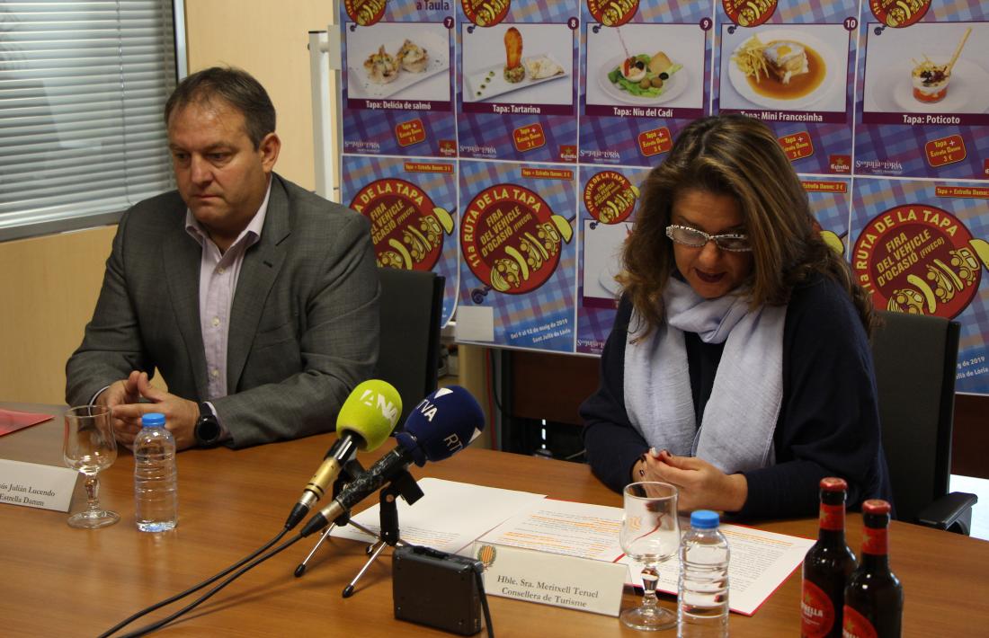 Jesús Julián i Meritxell Teruel van presentar ahir al matí l’11a edició de la Ruta de la tapa.